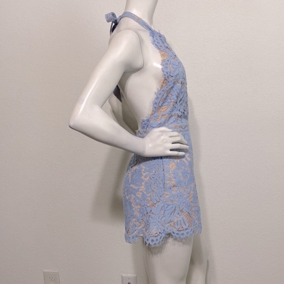 Do + Be Light Blue Lace Front Cutout Sleeveless Open Back Halter Romper Size S - Picture 5 of 7